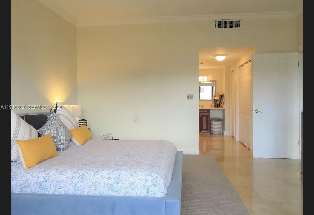 En Renta: $11,500 (3 camas, 3 baños, 2176 Pies cuadrados)