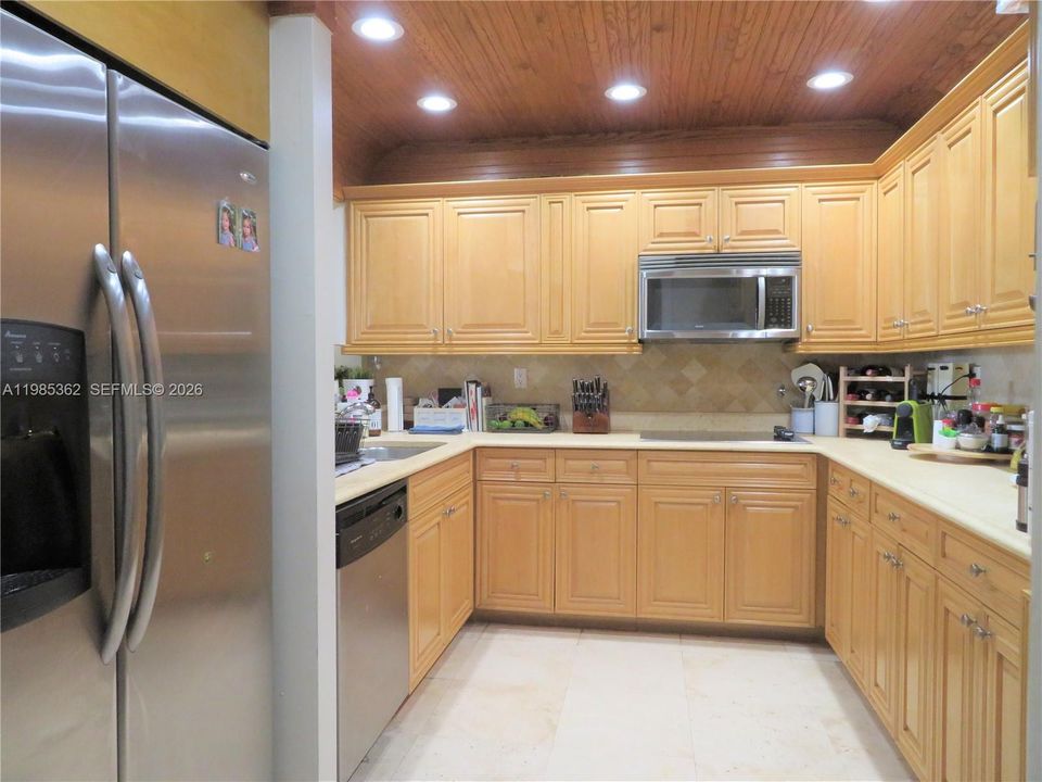 En Renta: $11,500 (3 camas, 3 baños, 2176 Pies cuadrados)