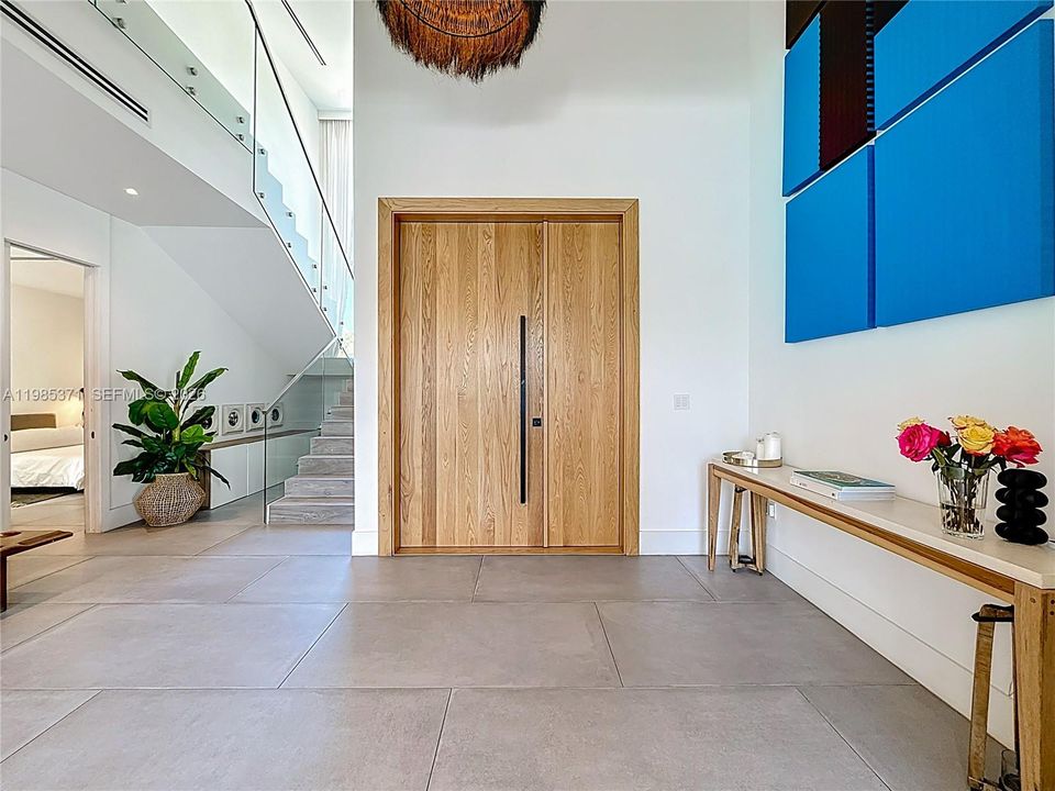 For Sale: $5,995,000 (5 beds, 5 baths, 3762 Square Feet)