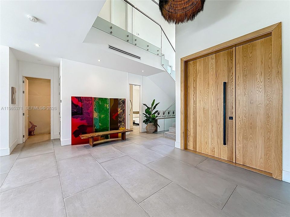 For Sale: $5,995,000 (5 beds, 5 baths, 3762 Square Feet)