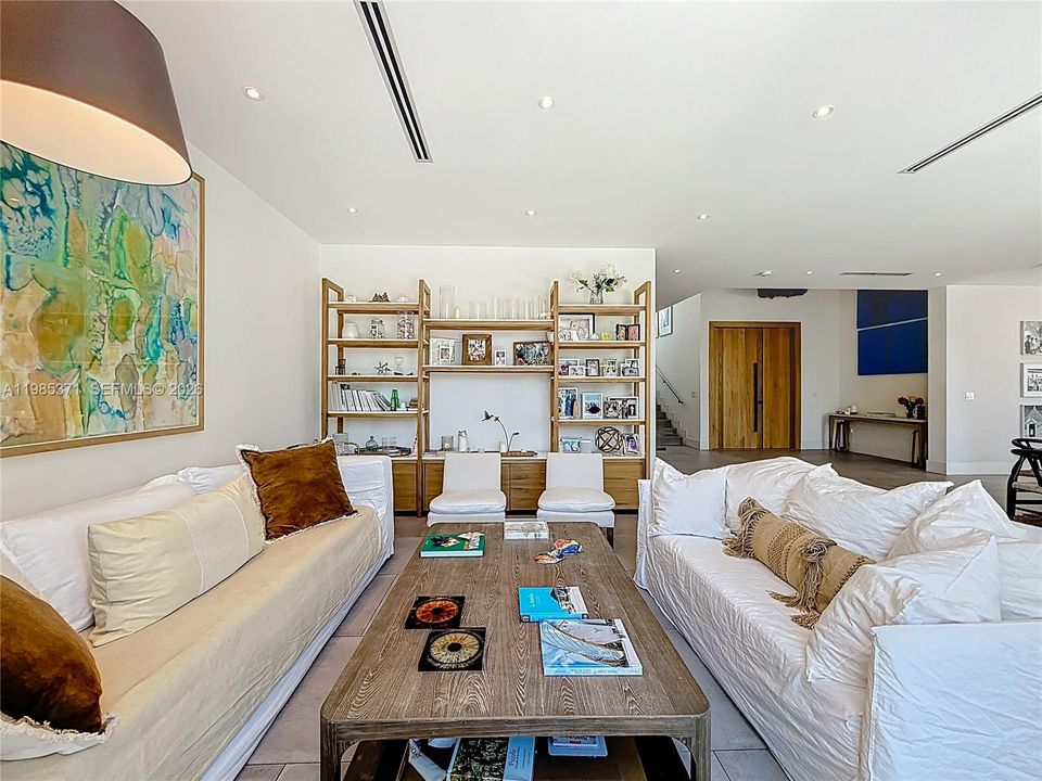 For Sale: $5,995,000 (5 beds, 5 baths, 3762 Square Feet)