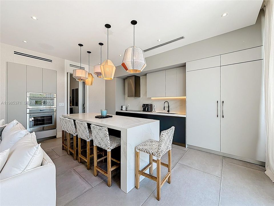For Sale: $5,995,000 (5 beds, 5 baths, 3762 Square Feet)