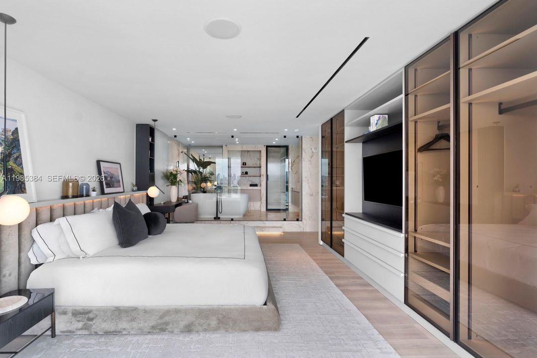 For Sale: $3,500,000 (3 beds, 3 baths, 1824 Square Feet)