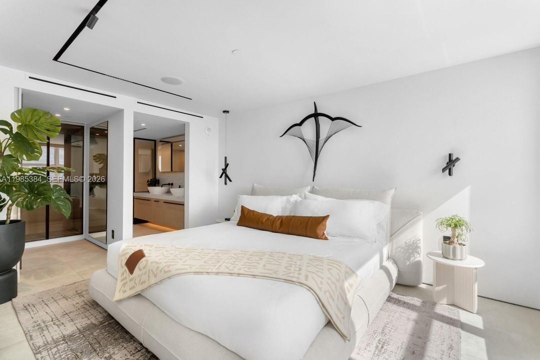 For Sale: $3,500,000 (3 beds, 3 baths, 1824 Square Feet)