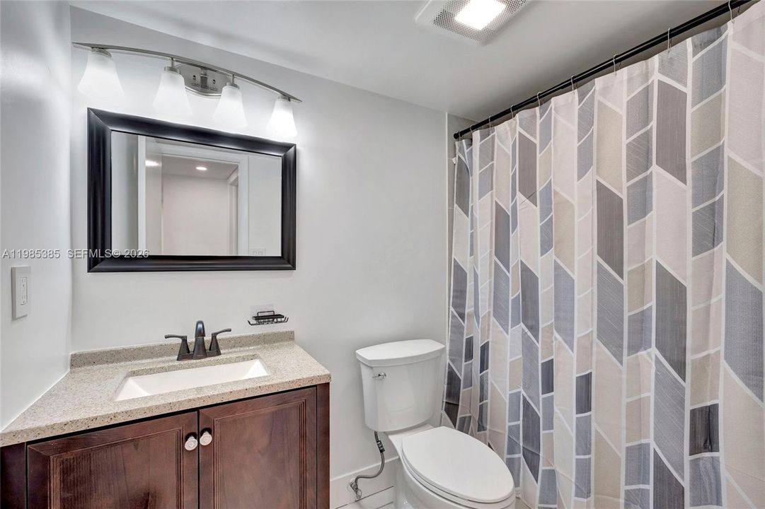 En Venta: $185,000 (2 camas, 2 baños, 936 Pies cuadrados)