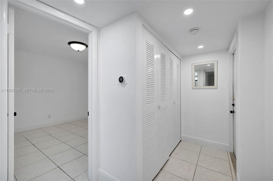 En Venta: $185,000 (2 camas, 2 baños, 936 Pies cuadrados)