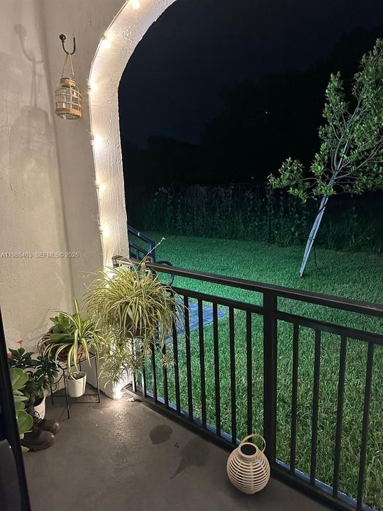 En Venta: $425,000 (3 camas, 2 baños, 1384 Pies cuadrados)