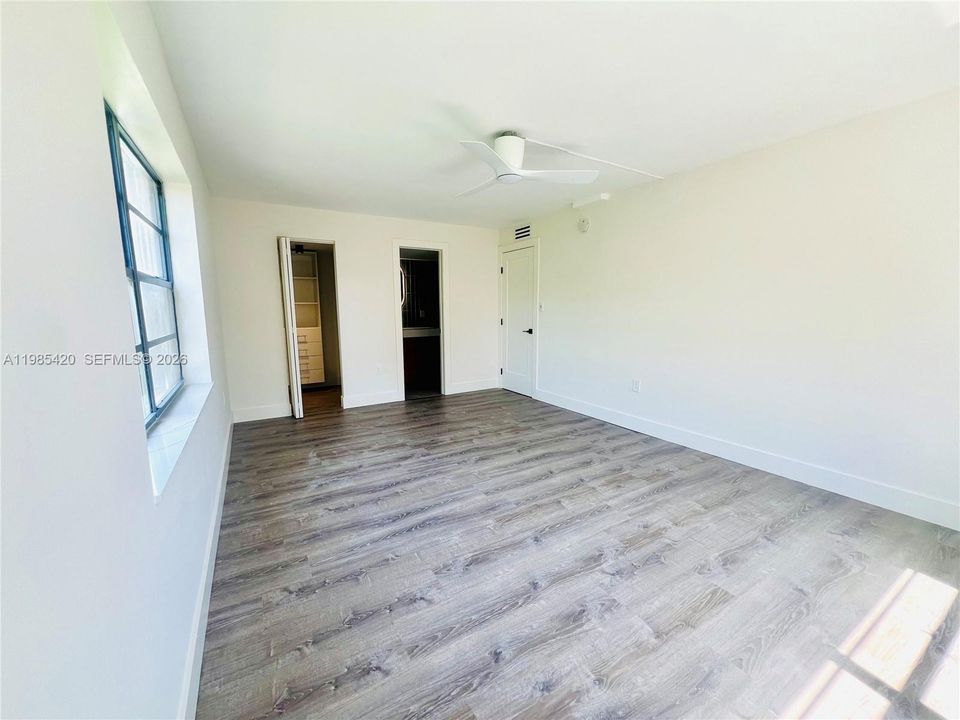 For Sale: $999,000 (3 beds, 2 baths, 1328 Square Feet)