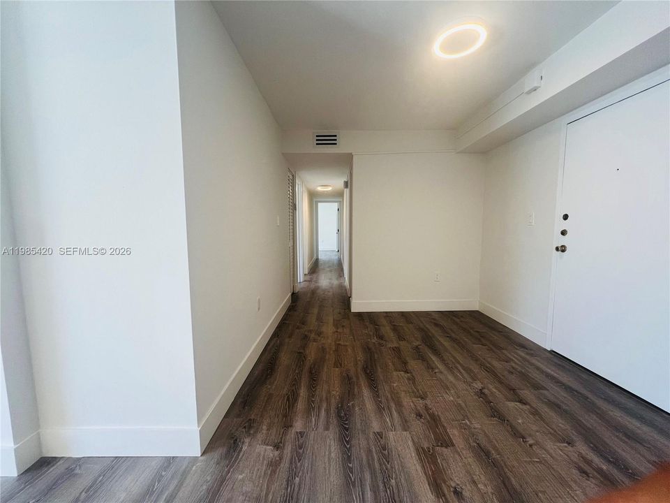 For Sale: $999,000 (3 beds, 2 baths, 1328 Square Feet)