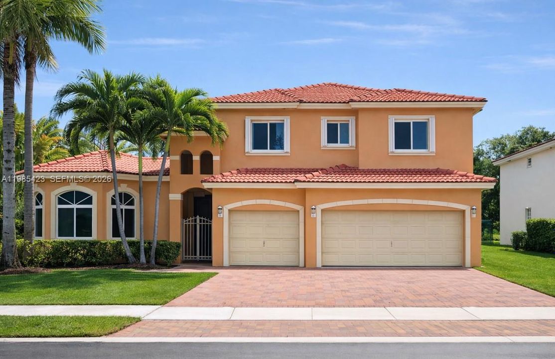 For Sale: $800,000 (5 beds, 4 baths, 3567 Square Feet)