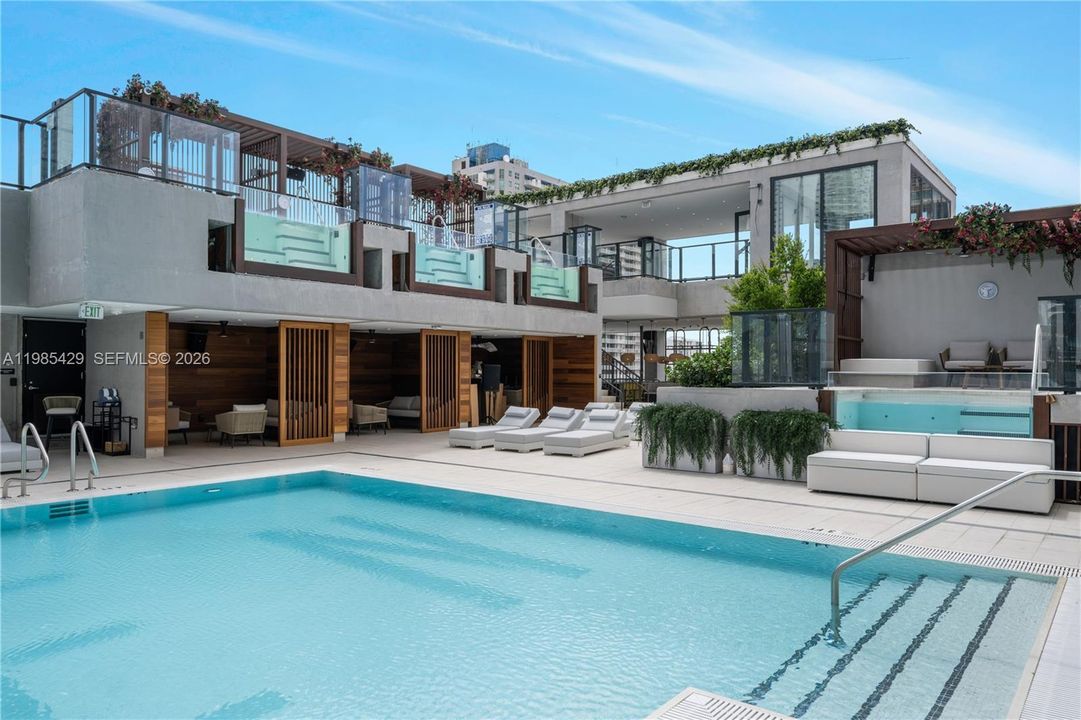 For Sale: $369,990 (0 beds, 1 baths, 275 Square Feet)