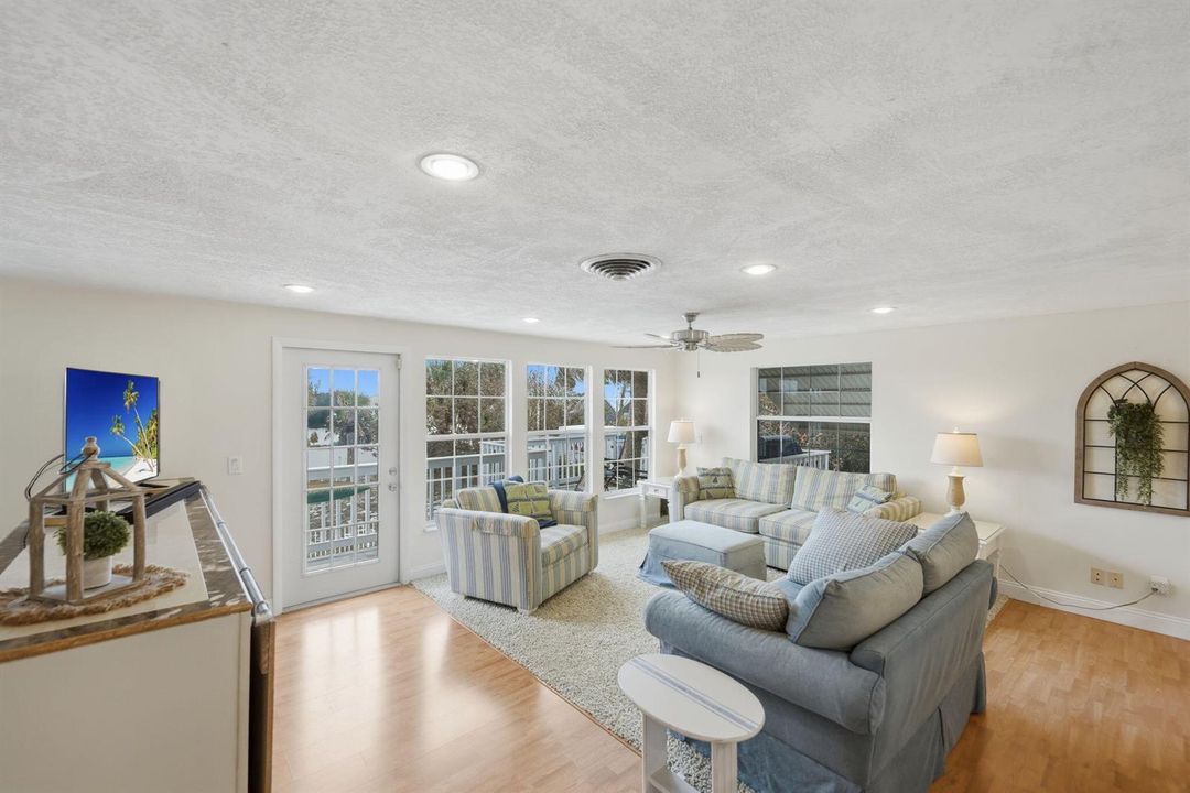 20-web-or-mls-12347-s-indian-river-dr