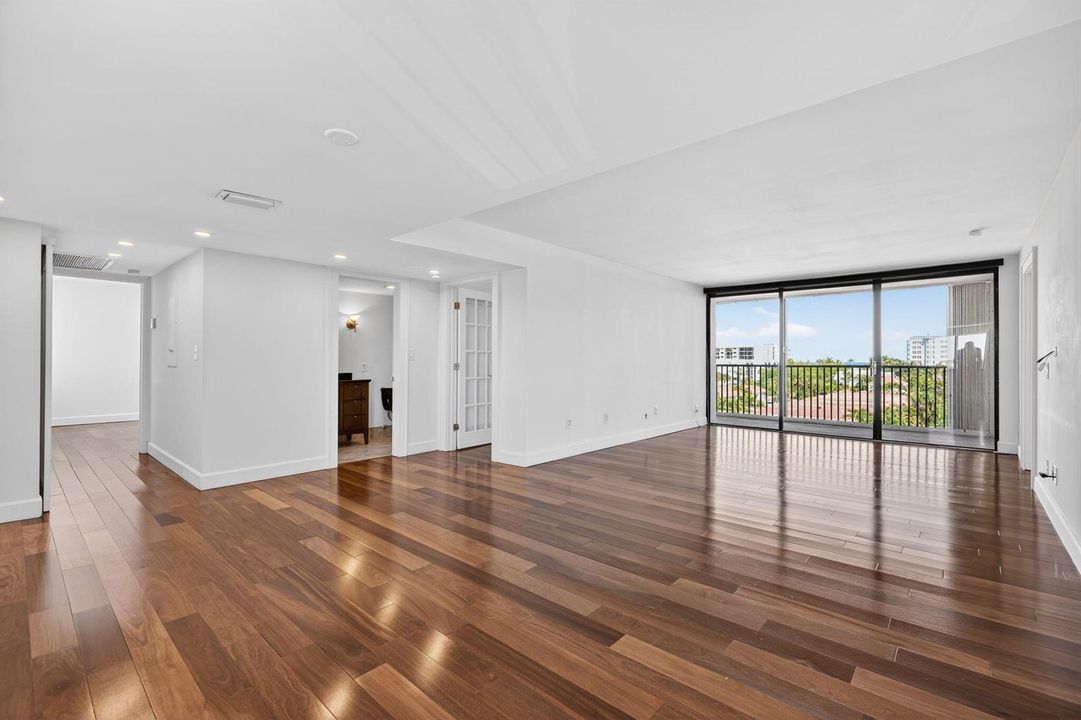 Dining-Living area