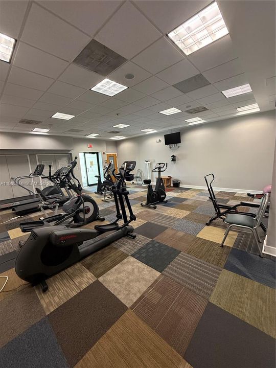 На продажу: $135,000 (2 спален, 2 ванн, 990 Квадратных фут)