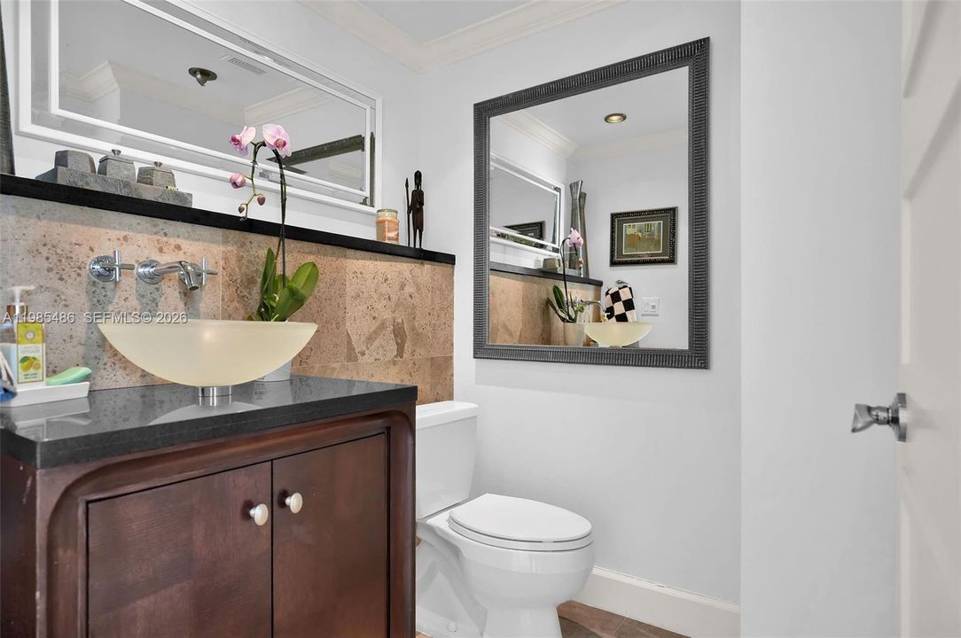 Activo con contrato: $2,495,000 (3 camas, 3 baños, 2572 Pies cuadrados)
