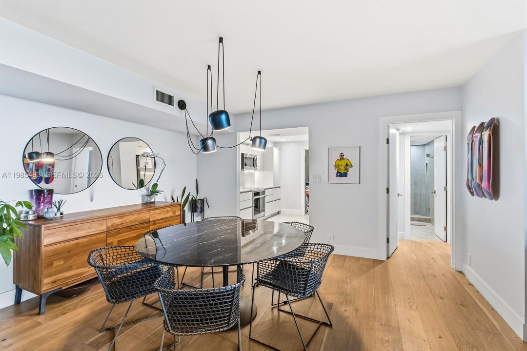 For Sale: $1,250,000 (2 beds, 2 baths, 1409 Square Feet)