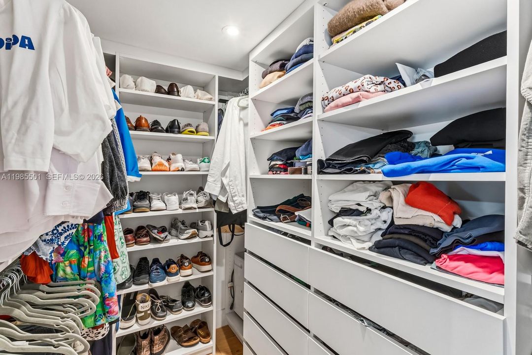 В аренду: $6,500 (2 спален, 2 ванн, 1409 Квадратных фут)