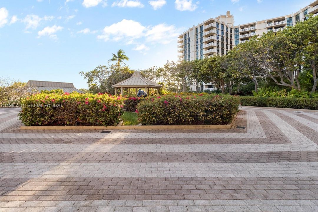 В аренду: $6,500 (2 спален, 2 ванн, 1409 Квадратных фут)