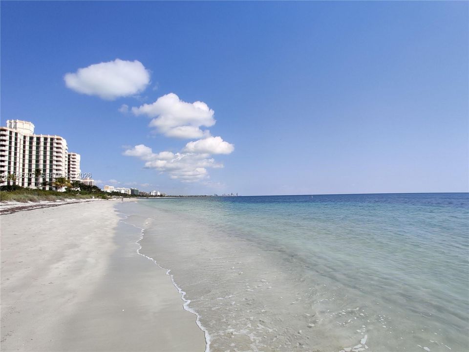 В аренду: $6,500 (2 спален, 2 ванн, 1409 Квадратных фут)