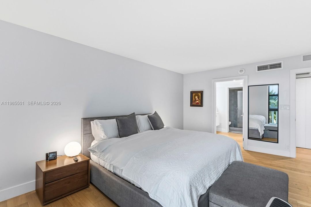 В аренду: $6,500 (2 спален, 2 ванн, 1409 Квадратных фут)