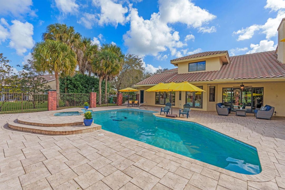61-web-or-mls-A7407227