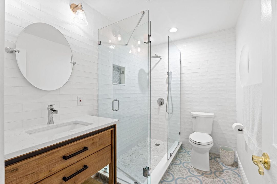 49-web-or-mls-A7407159