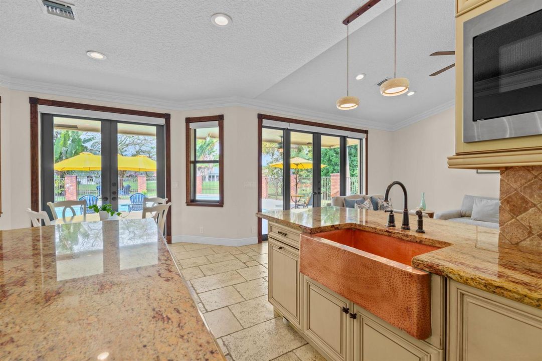 32-web-or-mls-A7407307