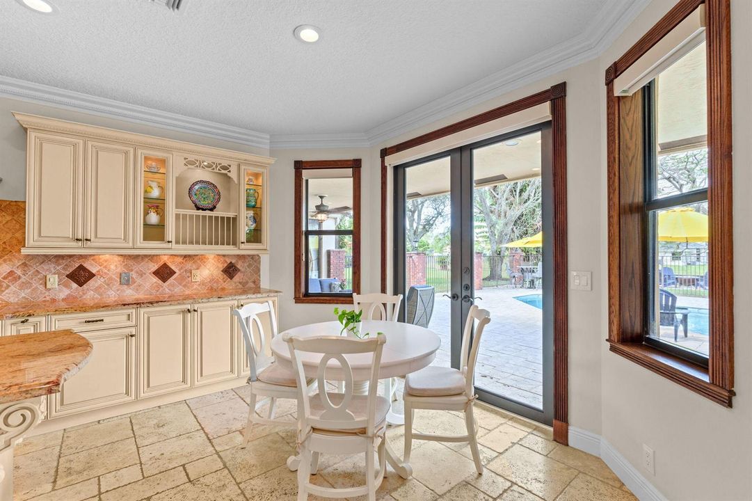 27-web-or-mls-A7407292