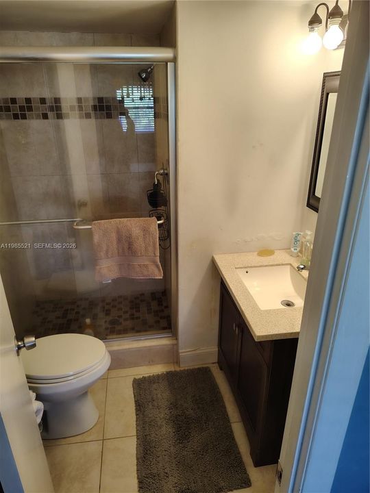 For Sale: $99,000 (2 beds, 2 baths, 850 Square Feet)