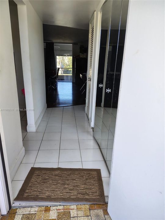For Sale: $99,000 (2 beds, 2 baths, 850 Square Feet)