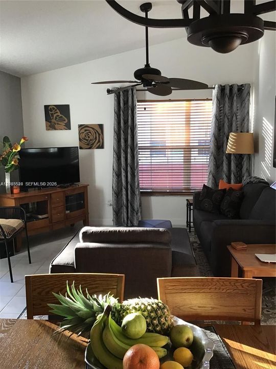 For Sale: $190,000 (2 beds, 2 baths, 768 Square Feet)