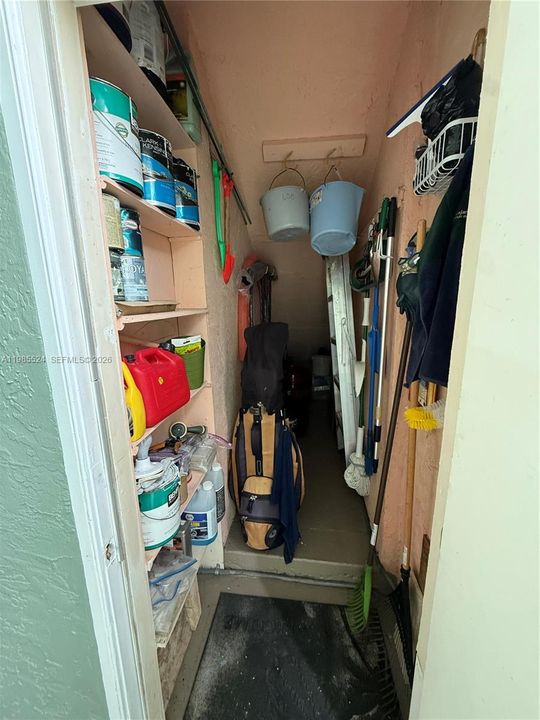 For Sale: $190,000 (2 beds, 2 baths, 768 Square Feet)