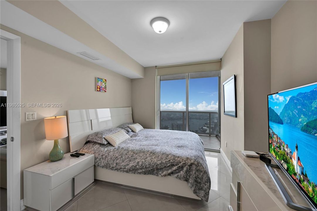2nd Bedroom