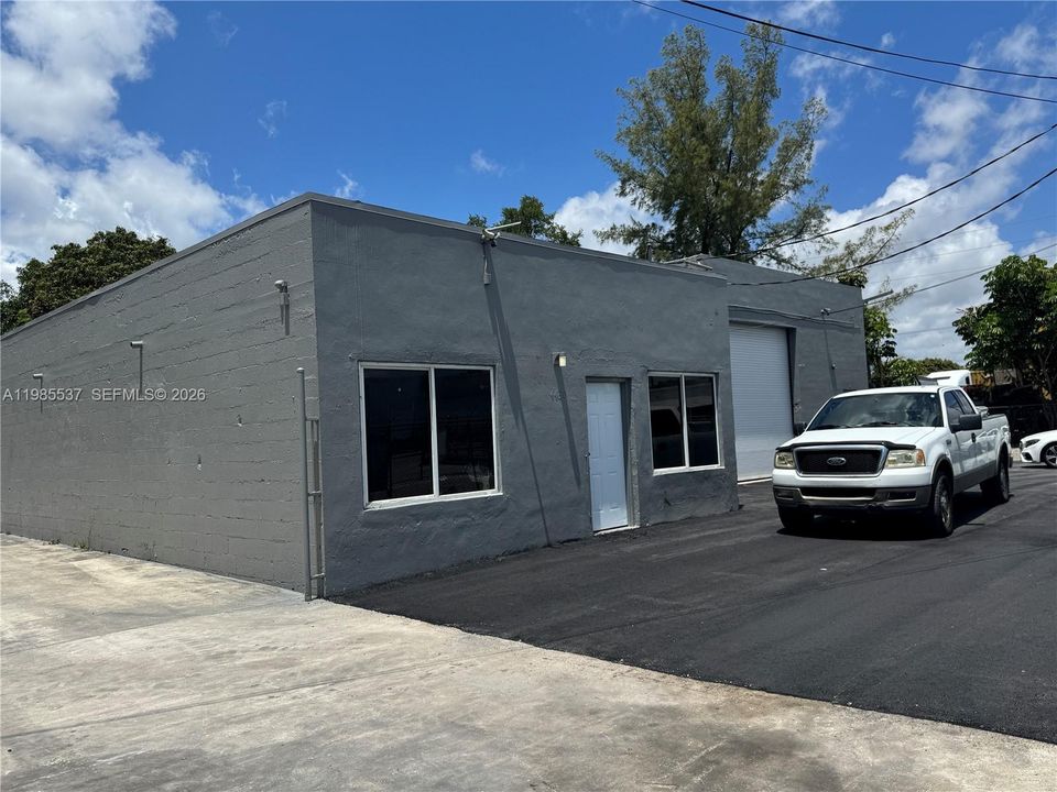 For Sale: $1,999,999 (0 beds, 0 baths, 0 Square Feet)