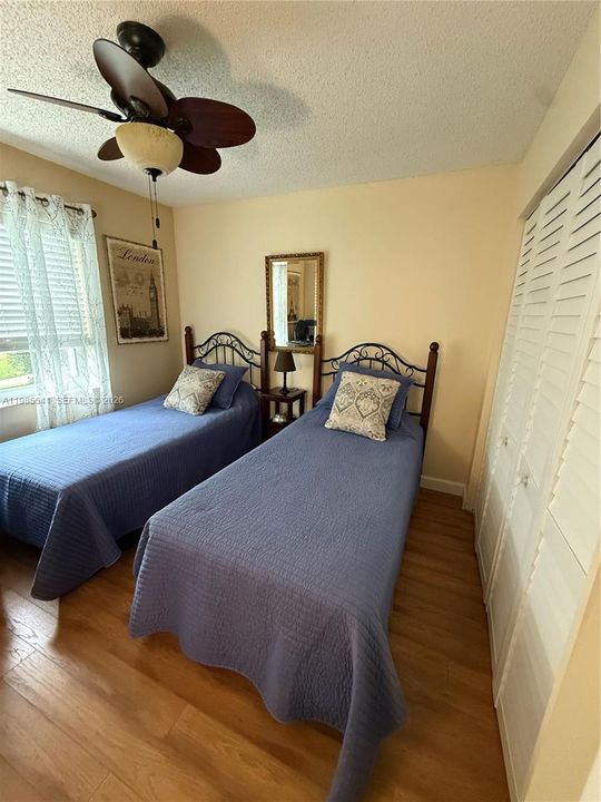 For Sale: $210,000 (2 beds, 2 baths, 768 Square Feet)