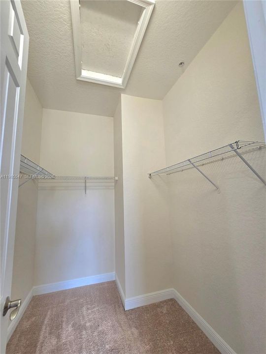 En Venta: $395,000 (2 camas, 2 baños, 1682 Pies cuadrados)