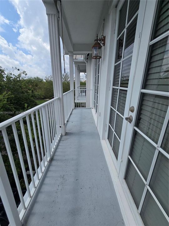En Venta: $395,000 (2 camas, 2 baños, 1682 Pies cuadrados)