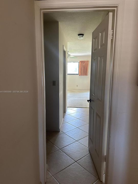 Recently Sold: $215,000 (2 beds, 2 baths, 1336 Square Feet)