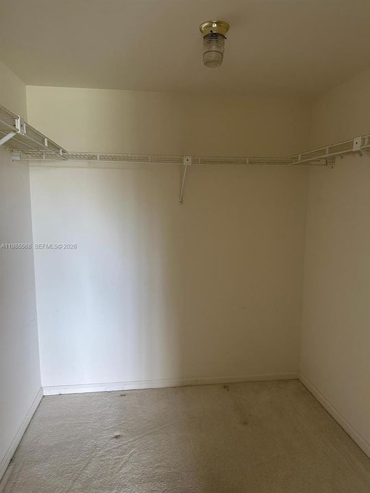 Recently Sold: $215,000 (2 beds, 2 baths, 1336 Square Feet)