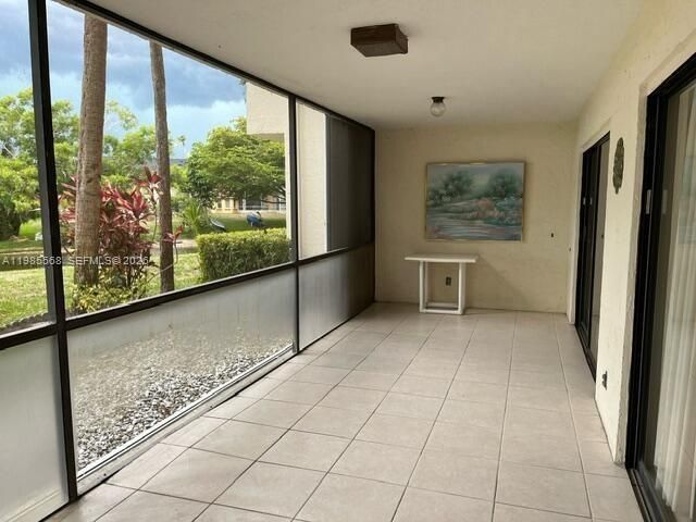 Recently Sold: $215,000 (2 beds, 2 baths, 1336 Square Feet)