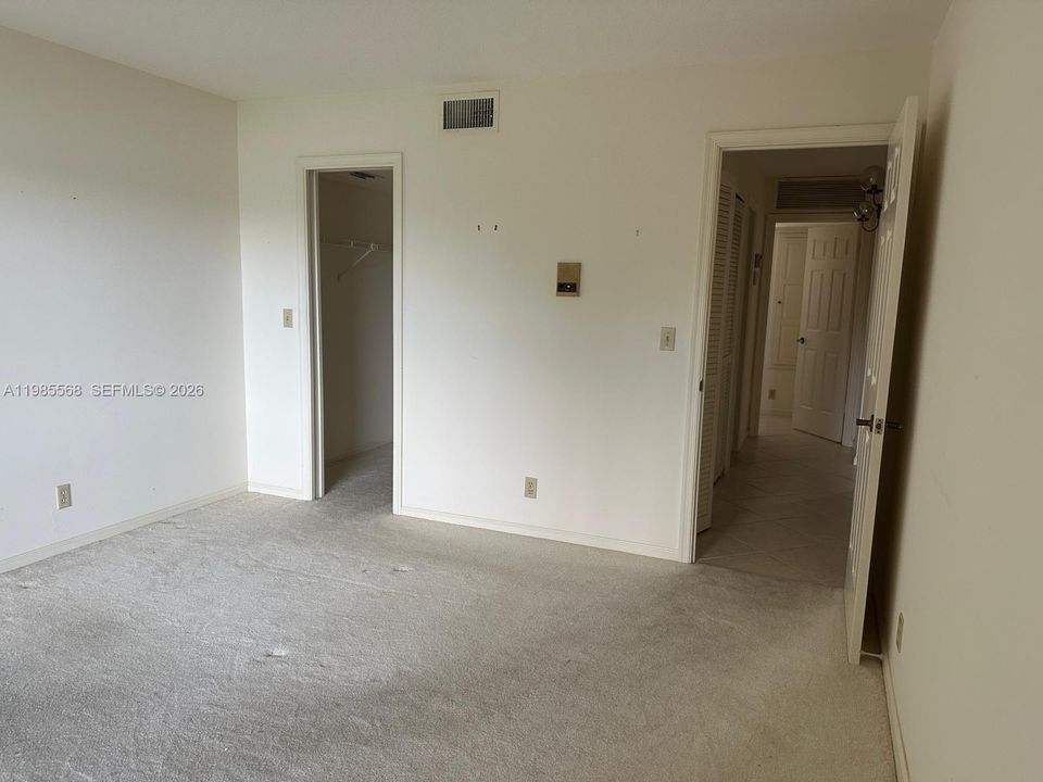 Recently Sold: $215,000 (2 beds, 2 baths, 1336 Square Feet)