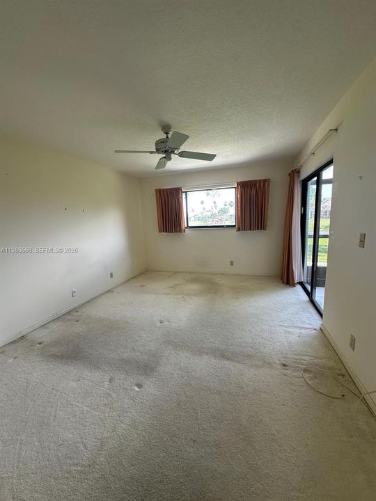 Recently Sold: $215,000 (2 beds, 2 baths, 1336 Square Feet)