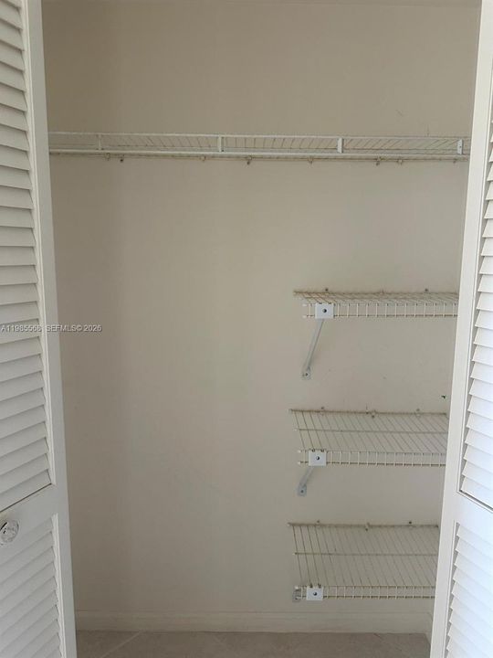 Recently Sold: $215,000 (2 beds, 2 baths, 1336 Square Feet)