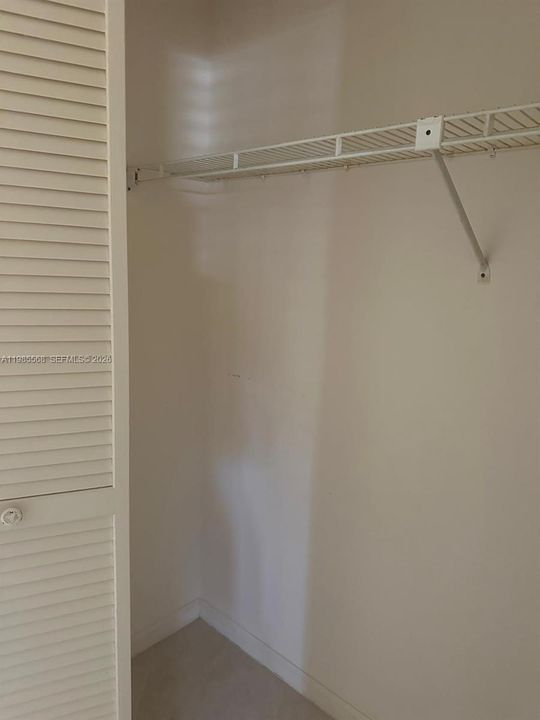 Recently Sold: $215,000 (2 beds, 2 baths, 1336 Square Feet)