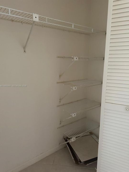 Recently Sold: $215,000 (2 beds, 2 baths, 1336 Square Feet)