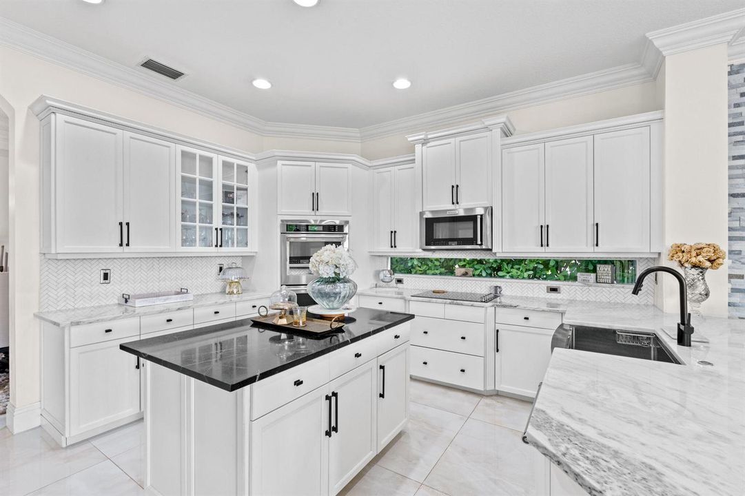 50-web-or-mls-A7403455