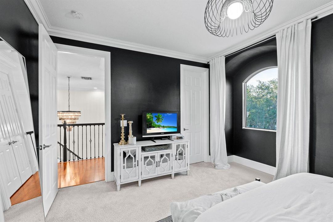 10-web-or-mls-A7403601