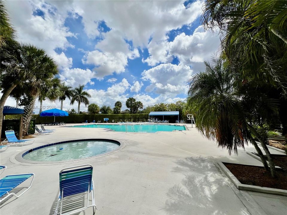 For Sale: $575,000 (3 beds, 2 baths, 1764 Square Feet)