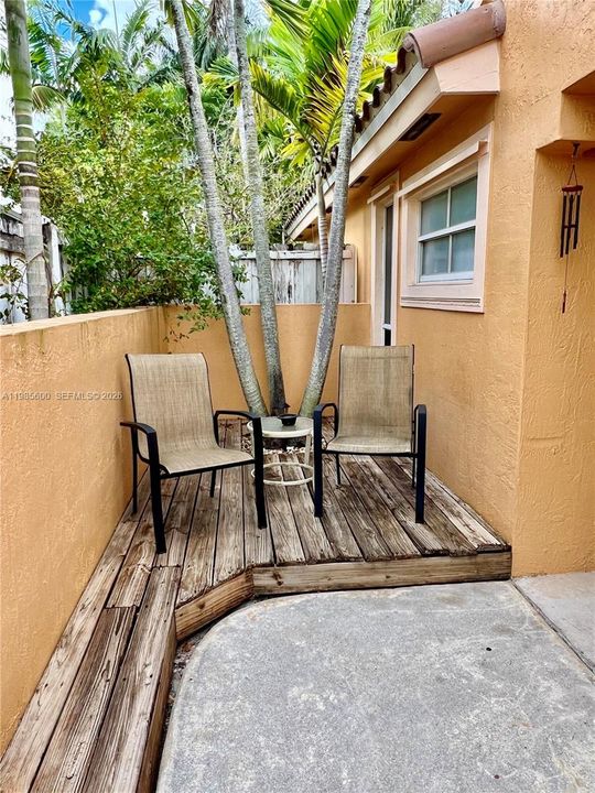 For Sale: $575,000 (3 beds, 2 baths, 1764 Square Feet)