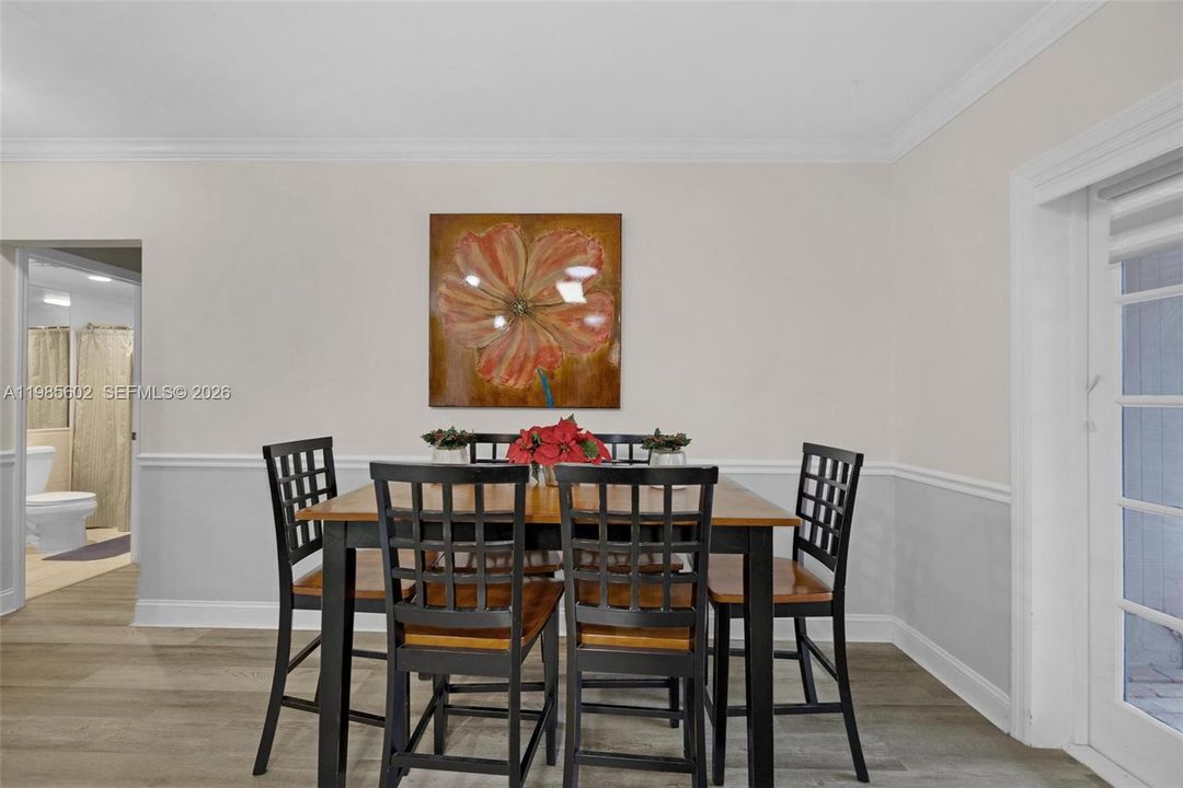 Active With Contract: $890,000 (5 beds, 3 baths, 3539 Square Feet)